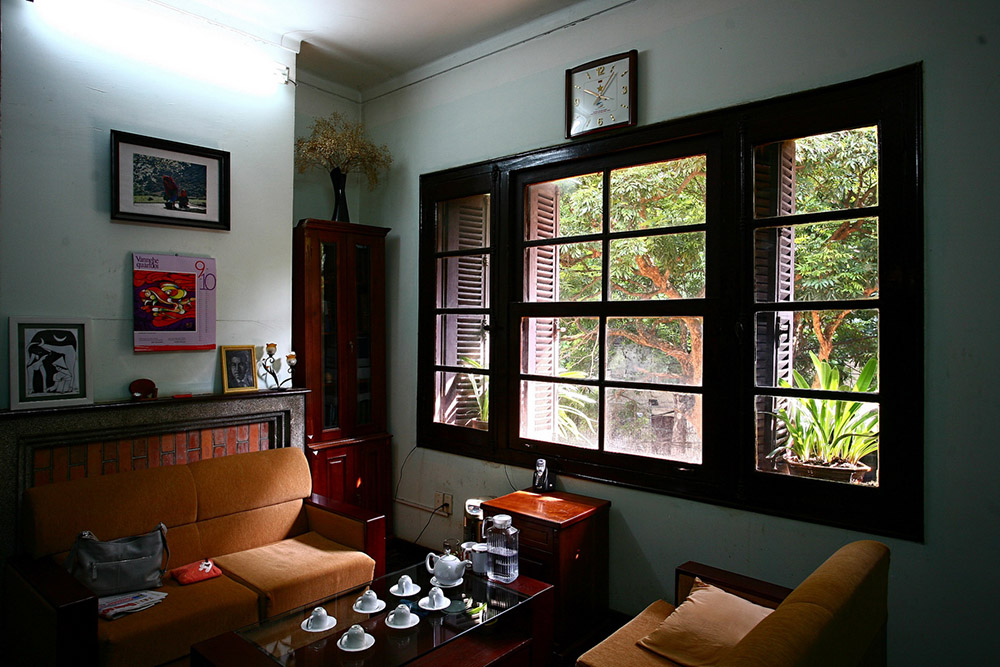 20a09027-20-1.jpg