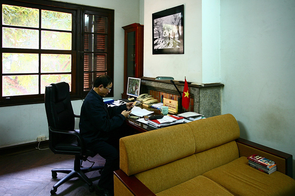 20a09027-22-1.jpg